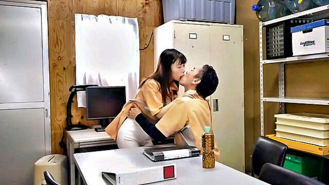 日本作品, hd画質, 日本人 - unemployed shop manager gets hired for nipple teasing and cheating a married womans ntr experience