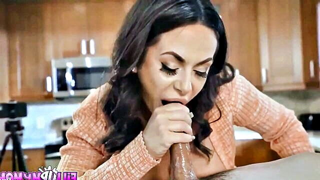 busty milfs tits makes son horny   xxx bp videos