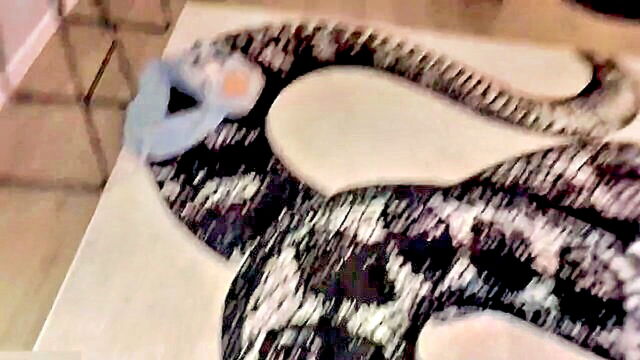 amateur milf handjob   cum shots on big tits   casting curvy