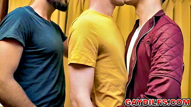 threesome, big dick, anal - twink maxx monroe enjoys threesome with stepfather and jonah wheeler