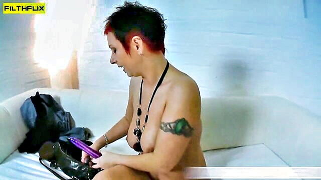 Monster Dildo Action Mature XXXBP