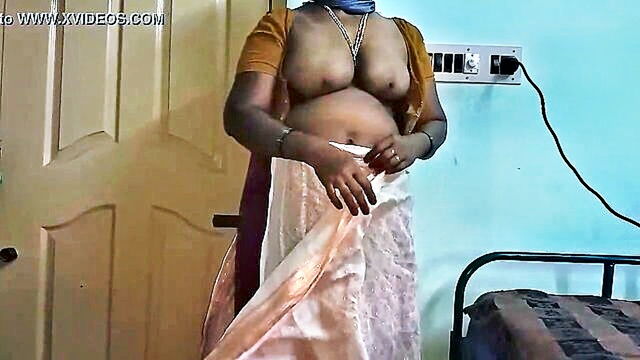 mallu auntys exposure and indulging in sexual acts with an older man