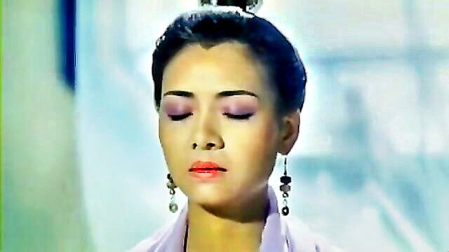a chinese woman gets her anus penetrated during a bath time : The Classic Porn