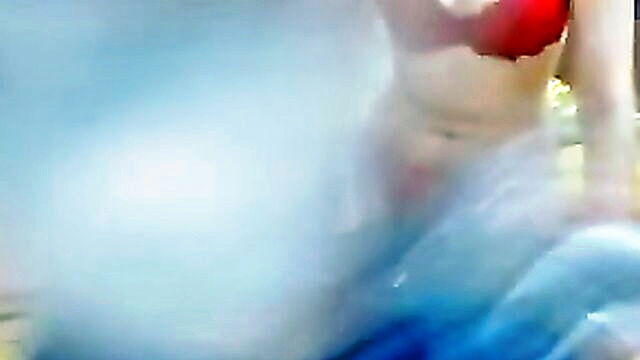 steamy webcam session with adorable indian college student and her well endowed breasts : DesiPapa Cinemax