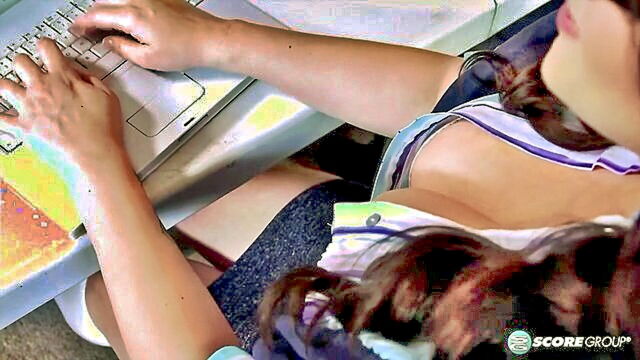 angel delucas intense hardcore encounter with her enthusiastic lover : XL Girls