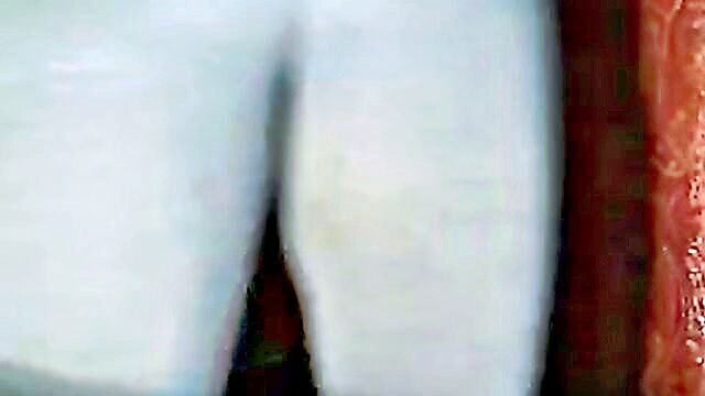 wet pus, wet pussy, wet puss - an arab woman pleasures herself and undresses for kinky play