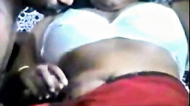 steamy encounter with a sultry indian beauty in her bedroom : Indian Sex Lounge