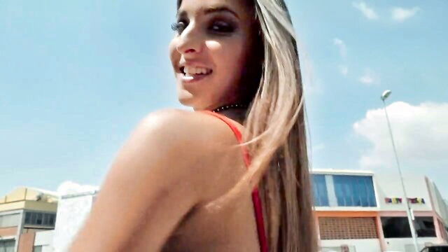 Amirah Adara, Danny D - amirah adaras intense encounter with danny d in the backyard Reality Kings