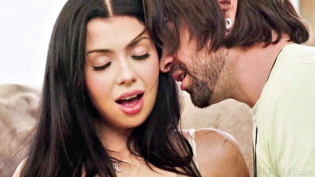 Lucky Fate, Holly Day - holly day and lucky fate in a steamy fingering and pussy licking session with stepfamily twist Adult Time