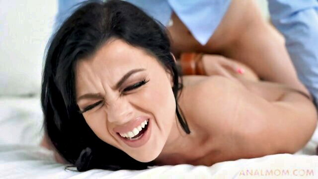 Nadia White, Johnny The Kid - nadia white gives anal payoff for johnny the kids wild ride Mylf