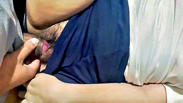 nearly replenished tight thai pussy in homemade video : Thai Av