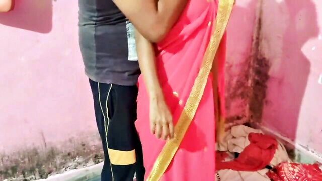desi sex, crempie, desi bhabhi - hot indian woman gets vigorously fucked in a honey pot