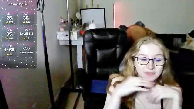 natural, blonde, daddy - webcam action with a blonde beauty and a sybian sex chair