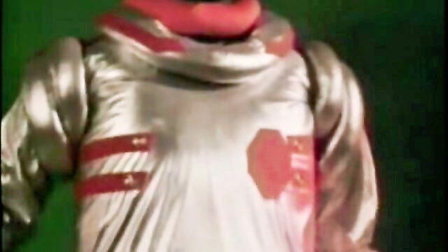 close up of sperm swallowing in classic xxx movie swedish erotica 425 : Swedish Erotica