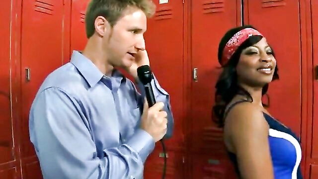 maximus, anal, ebony - gluteus maximus gets a hardcore anal scene for being beautiful black woman