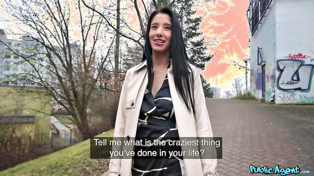 see how i stimulate myself with sex toys and facial abuse in public : Public Agent