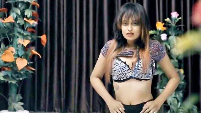 bongonaari, indian, poonampandey - tanvi patil solo performance in sa ruankh hindi shorts movie