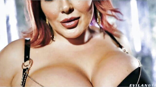 natasha, bigtits, bigass - natasha nice has a double scene with anal sex and bouncing boobs