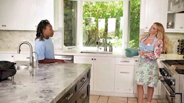wife, milf, housewife - danielle renae conceives while her stepson is out of the house