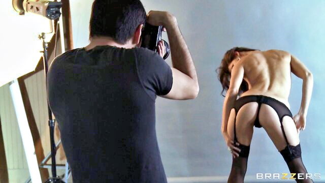 pornstars, pornstars like it big, jenni lee - jenni lee the hot ballet dancer shows off her shape in this hot scene
