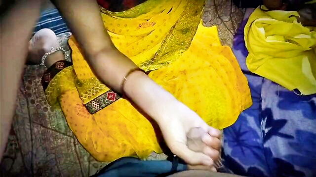 chudai, double cunnilingus, girl - amateur indian girl gets 69 hardcore double penetration