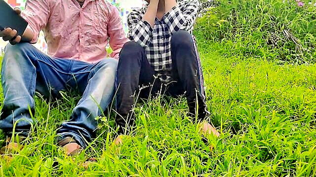 hot and passionate encounter between an indian wife and her husband : Your Kavita Bhabhi