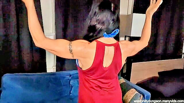 azure dee explores the west philly dungeon with muscular and mature lovers : Westphillydungeon