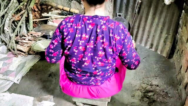 18 year old indian girl, 18 tight pussy, 18 year old indian - step sister’s kitchen encounter with step son in this homemade porn video