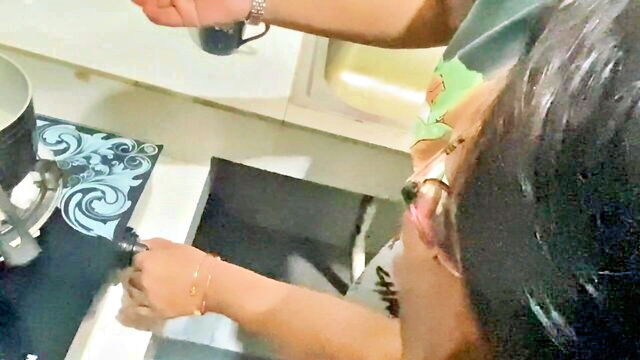 18 tight pussy, 18 year old indian girl, bangladeshi sex - big indian sister and stepbrother have sex in the kitchen