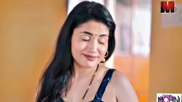 Mohinilaxmi, Mohinibob - mohinilaxmi hot video