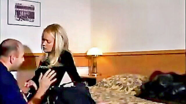 mature guy, een girl, teen girl - teen girl fucks mature