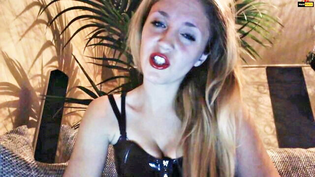 YourGoddess01 - yourgoddess01 devot