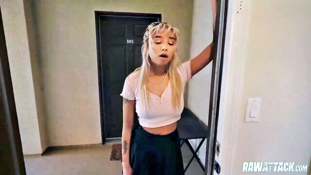 he man, fuck her, takes off - petite babe gets fucked