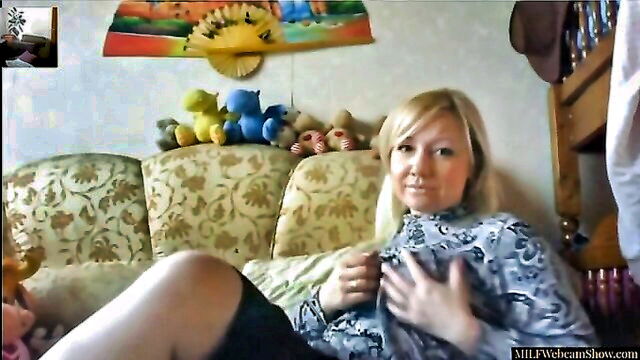 horny mom, mom masturbating, homemade webcam - mom masturbating on webcam