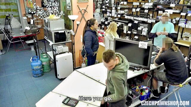 Florane Russell - czech pawn shop anal