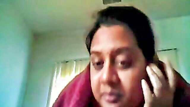 chubby amateur webcam show : DesiPapa Cinemax
