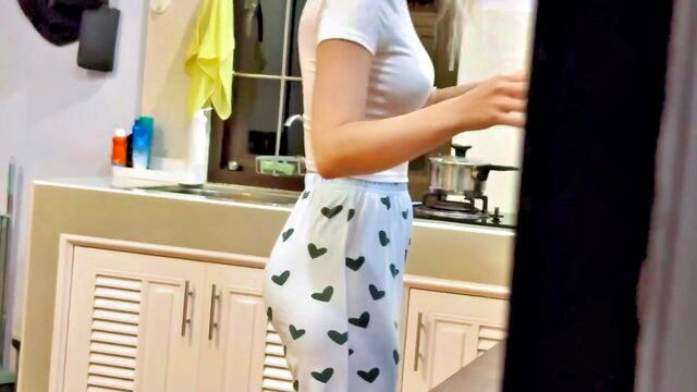 18yo, amatuer orgasm, amateur homemade - step sister orgasm
