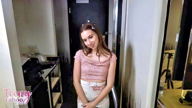 Nicole - nicole auclaire creampie