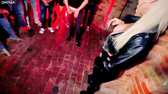 Daynia - daynia and friends gangbang