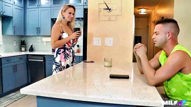 Sadie - sadie hotwife action