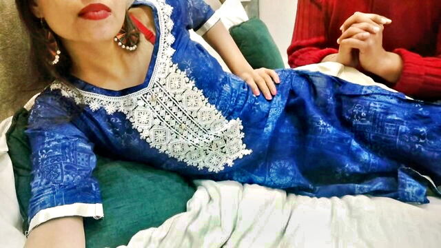 Desi, Mari - indian aunty sex video