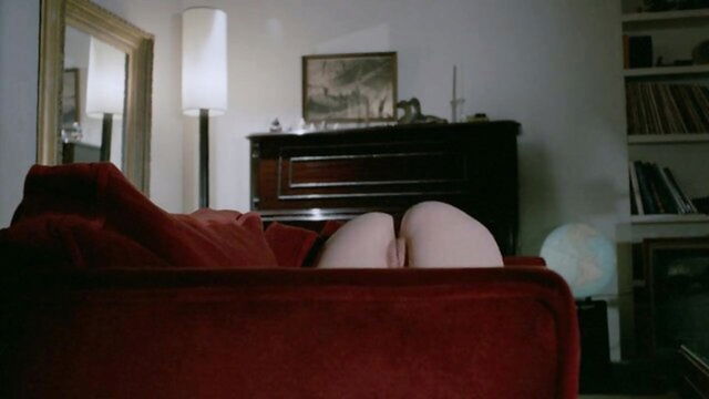 peaches massage scene : Blu-Pix