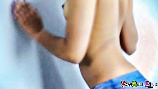 thai gogo girls intimate milk experience with foreigner : Thaigirlswild