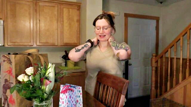 tattoo, pov, milf - mom gets a massage