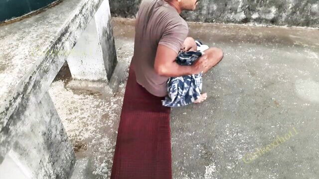 indian lady, hot cum, gets her - indian lady gets cum