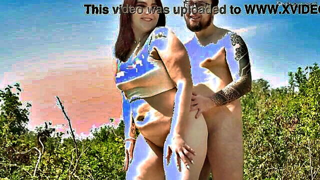amateur couples spontaneous outdoor encounter : Polysweet