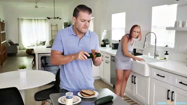 Marilyn Sugar - marilyn sugars stepmom pussy