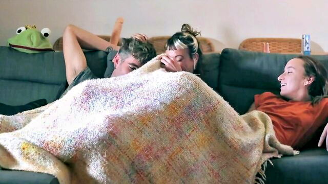 skinny, skinny bitch, couple - skinny babes threesome