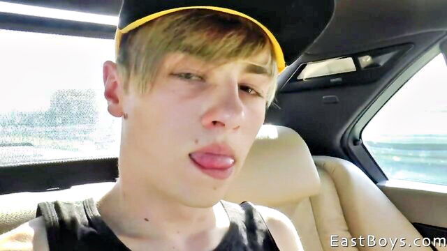 twinks, gay porn, big dick - jay sheen handjob