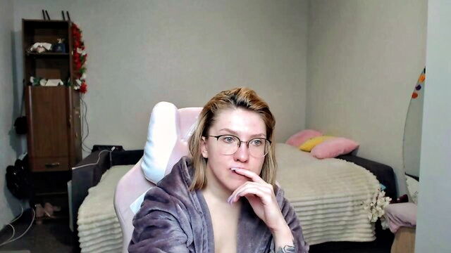 myfreecams, december - reginasmilee cum show